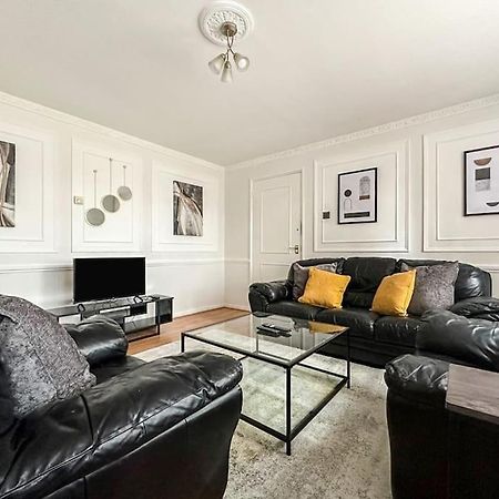 הוילה Newly Refurbished 3 Bed House Near London O2 Arena מראה חיצוני תמונה