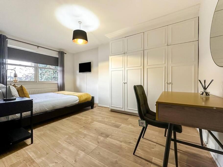 הוילה Newly Refurbished 3 Bed House Near London O2 Arena מראה חיצוני תמונה